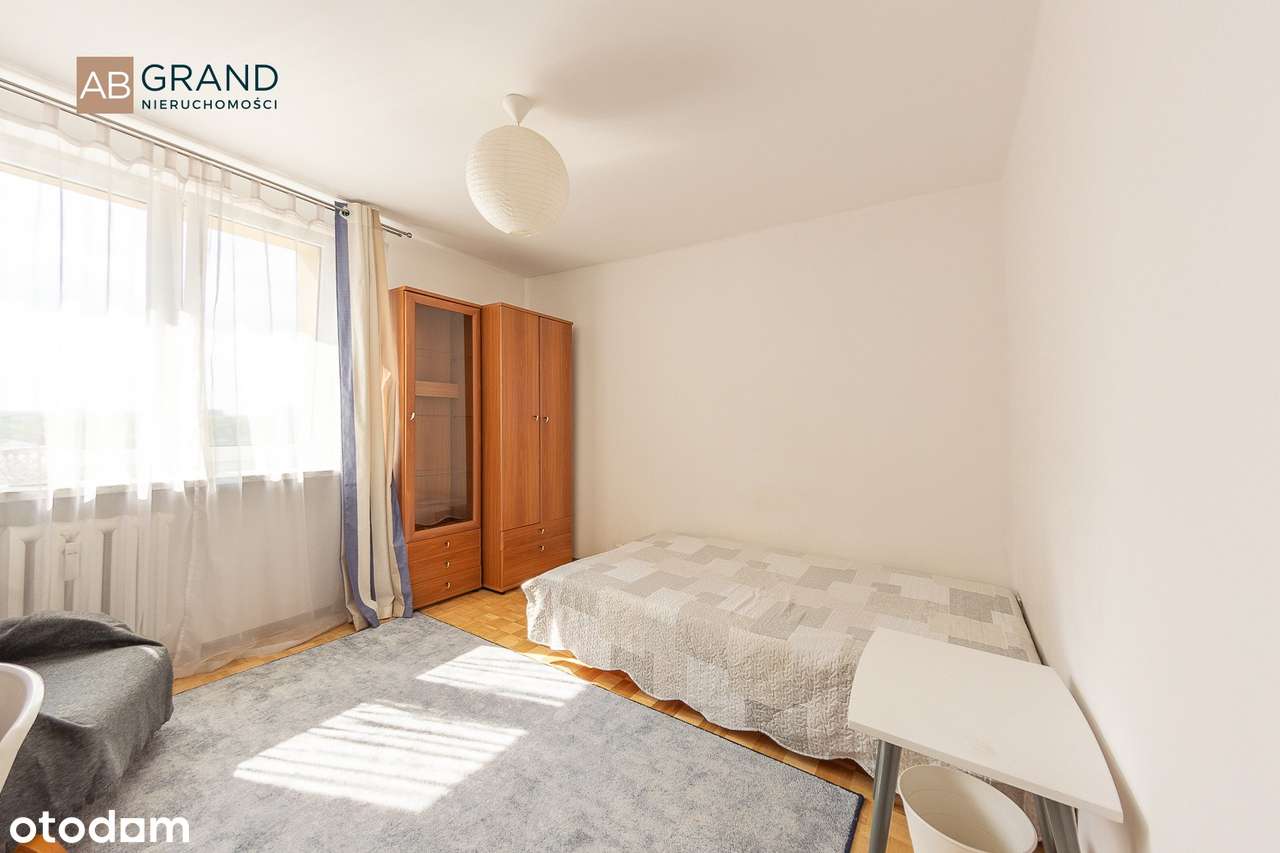 Żabia 22 | 49mkw | VIIIp | 2 pok | duży balkon | 2 windy-2