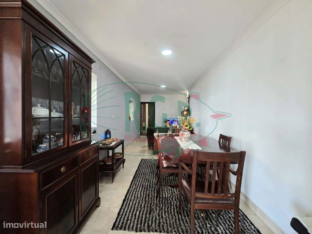 MORADIA T2 VISTAS RIO E PORTO - Grande imagem: 5/26