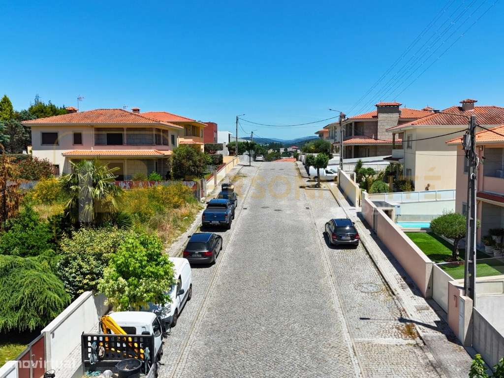 Lote de terreno em Selho São Jorge - Grande imagem: 4/4
