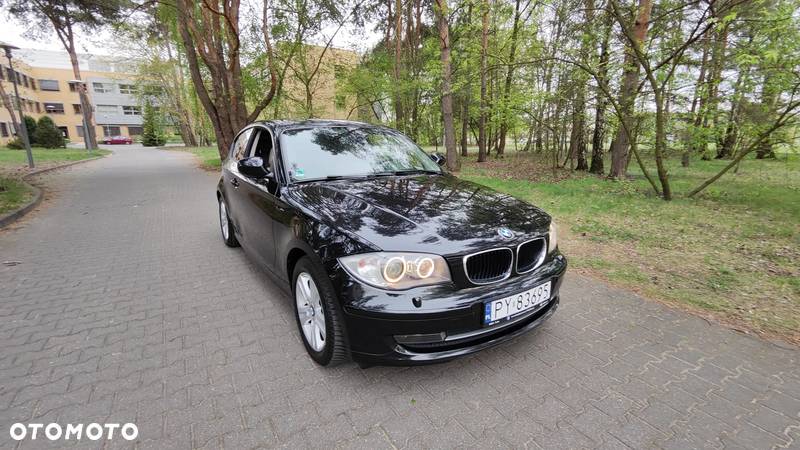 BMW Seria 1 120d DPF - 16