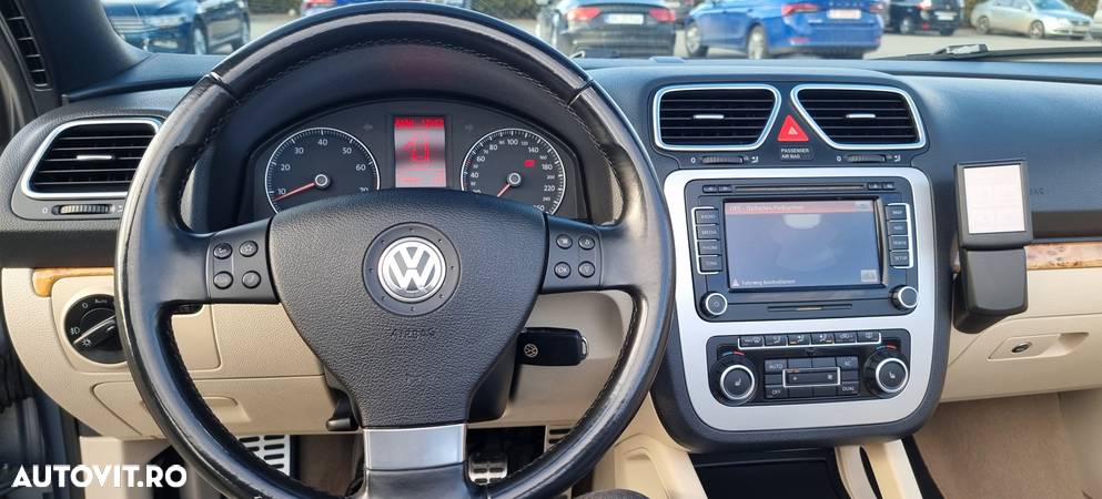 Volkswagen Eos 1.4 TSI Exclusive - 21