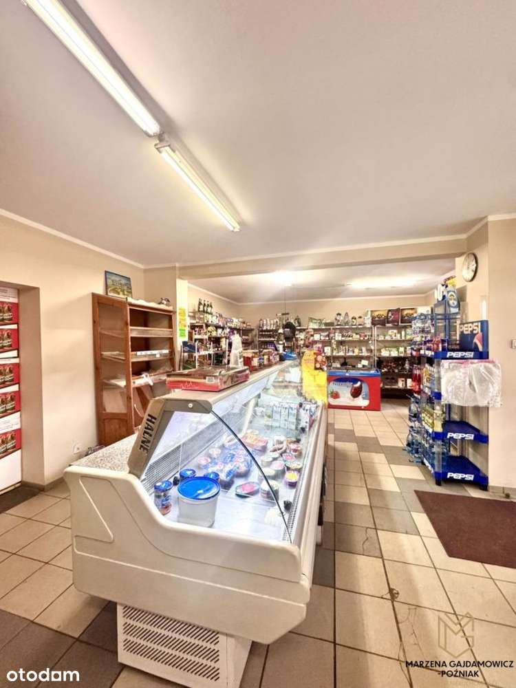 Dom 3 kondygnacje, centrum Niedoradza-10