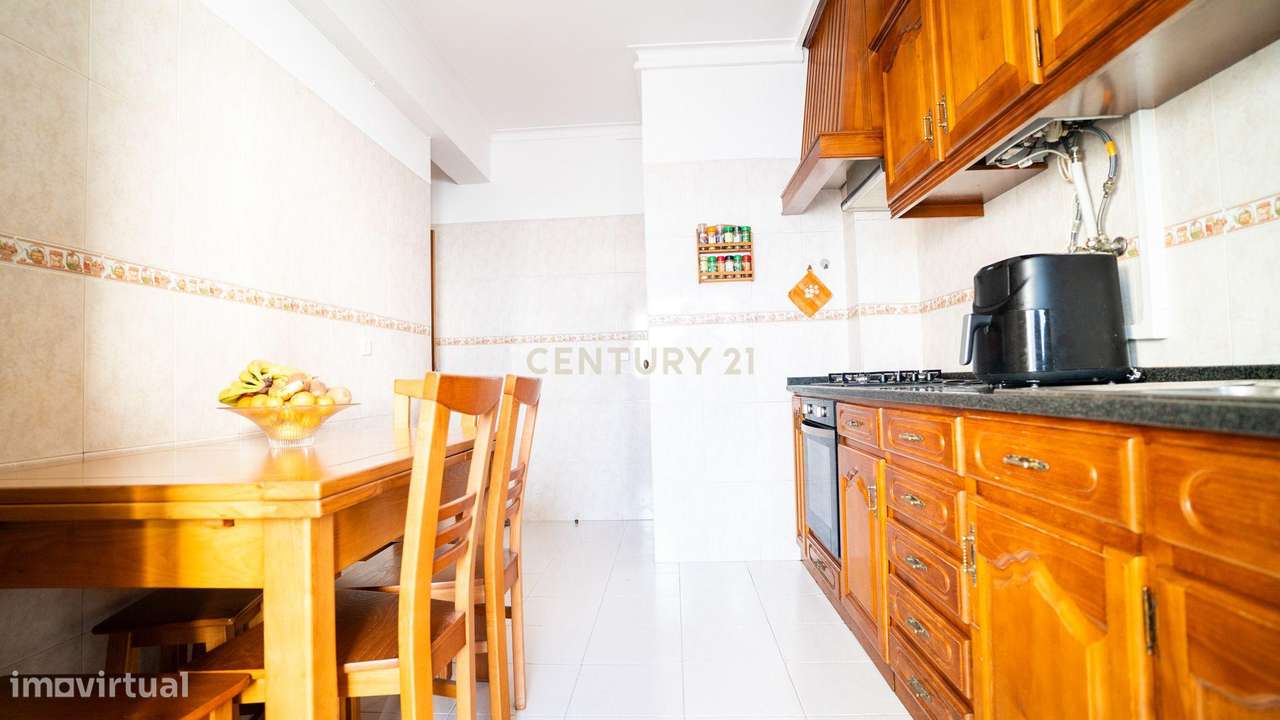 Apartamento T3 São João da Talha-9