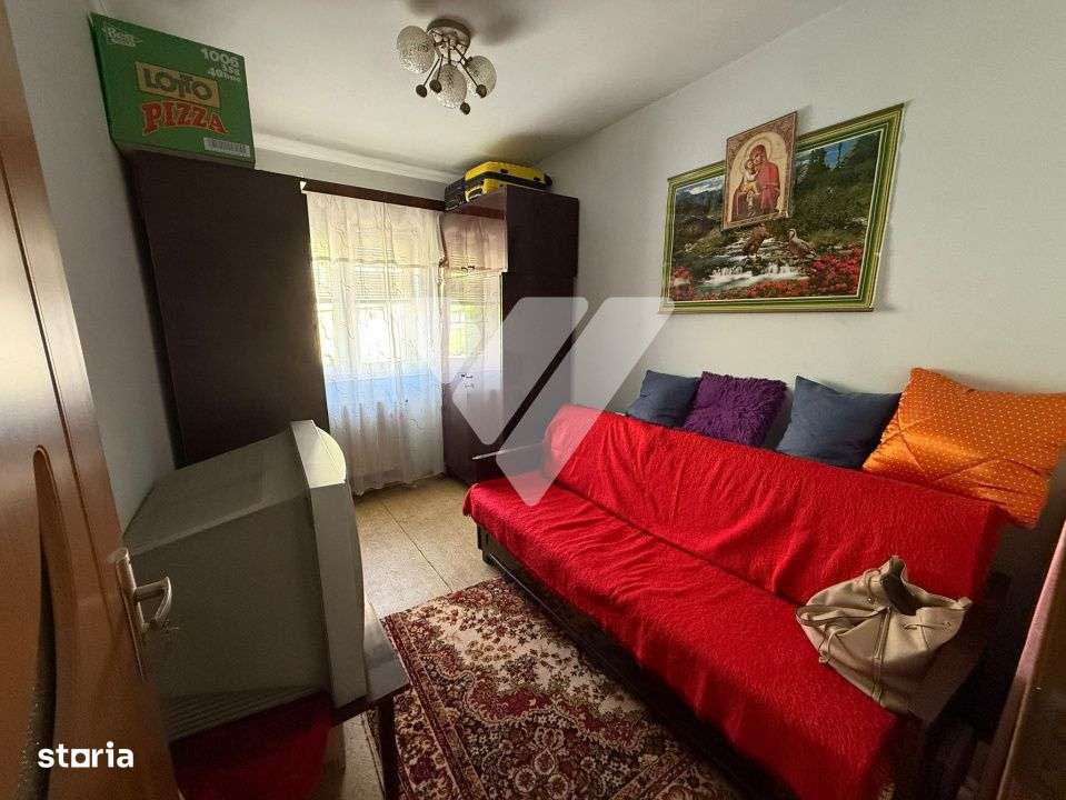 Apartament 3 camere decomandat etaj 2 zona Vasile Aaron Sibiu - Imagine principală: 5/7