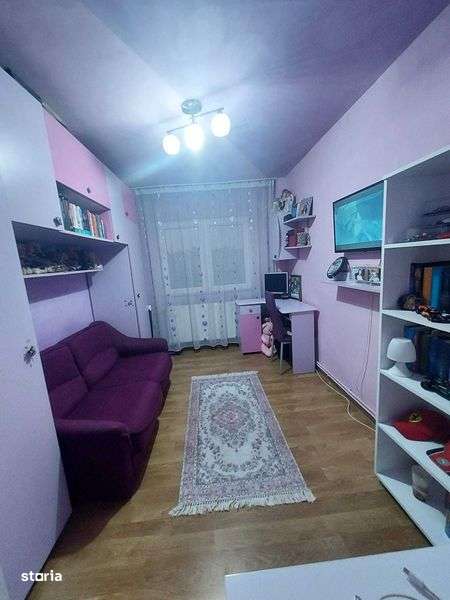 Apartament 3 camere Buhusi - Imagine principală: 5/8