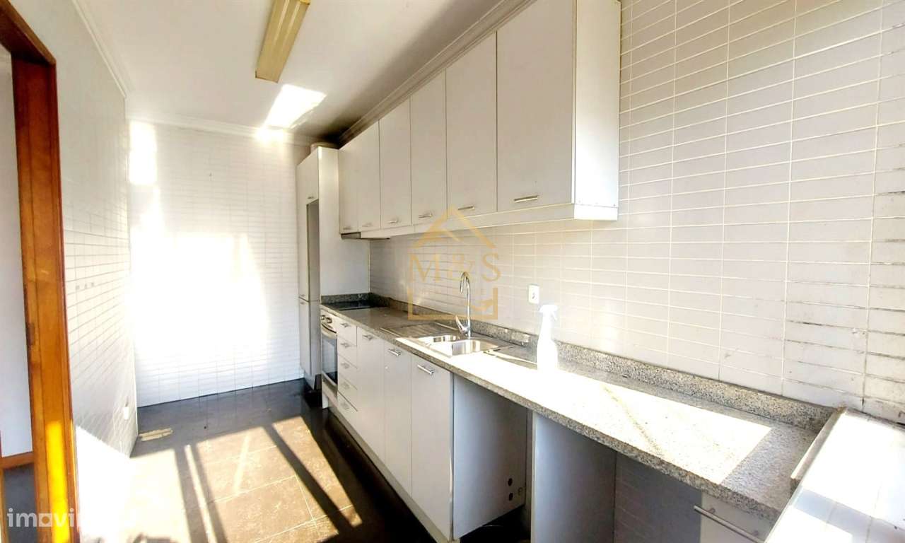 Apartamento T2 com Terraço - São Mamede Infesta - Matosinhos - Grande imagem: 2/11