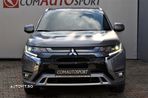 Mitsubishi Outlander - 2