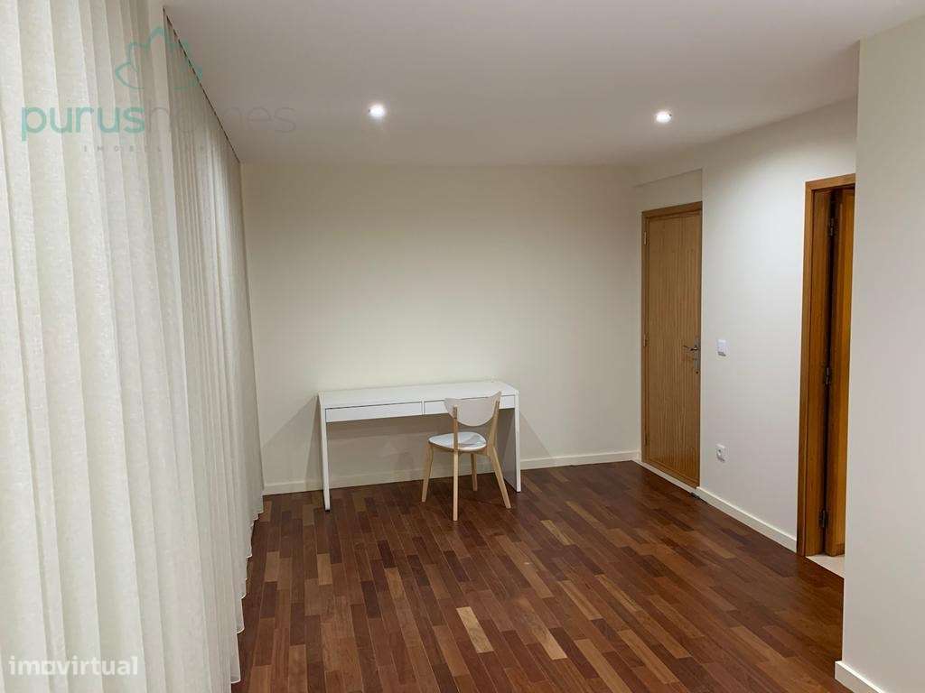 Apartamento T3+2 Duplex Universidade Aveiro-22