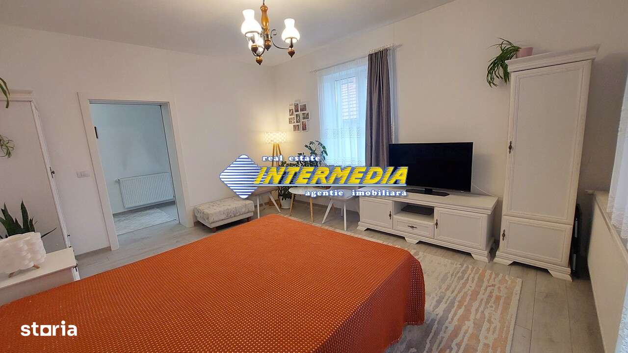 Casa cu 5 camere, 1514 mp teren, Centru, Sebes-2