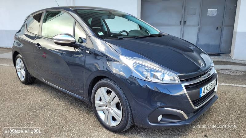 Peugeot 208 1.6 BlueHDi Style - 4