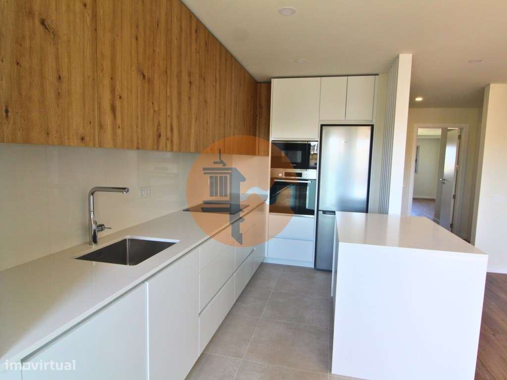 Espetacular apartamento T2 com terraço privado, jacuzzi e vista rio - Grande imagem: 2/35