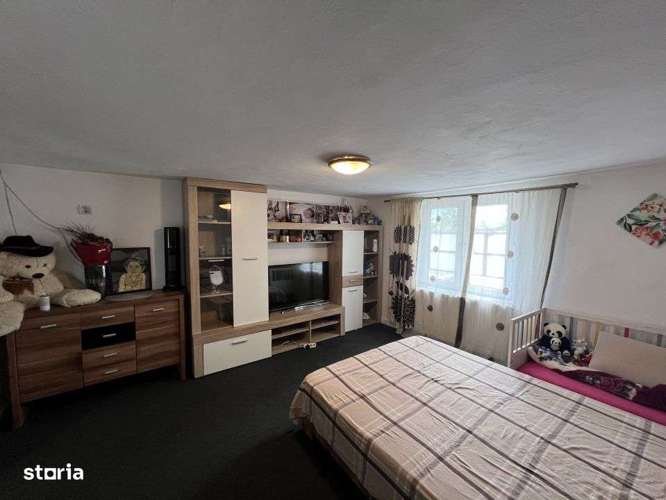 Casa 3 camere, Izvoare - Imagine principală: 4/17