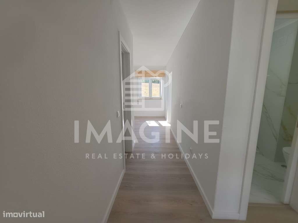 Apartamento T2 Remodelado e equipado em Setúbal-13