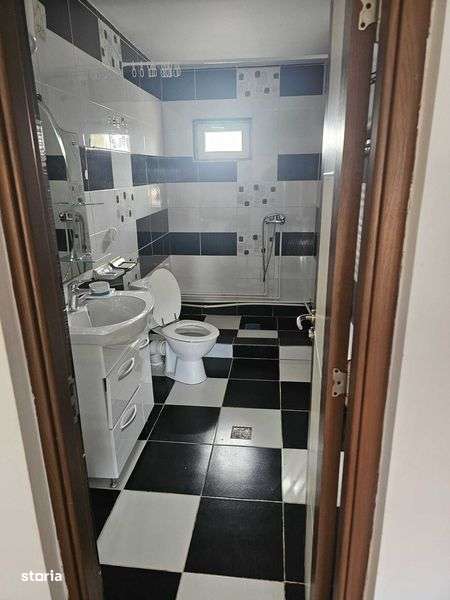 Inchiriez apartament Severin Zona Traian - Imagine principală: 4/5