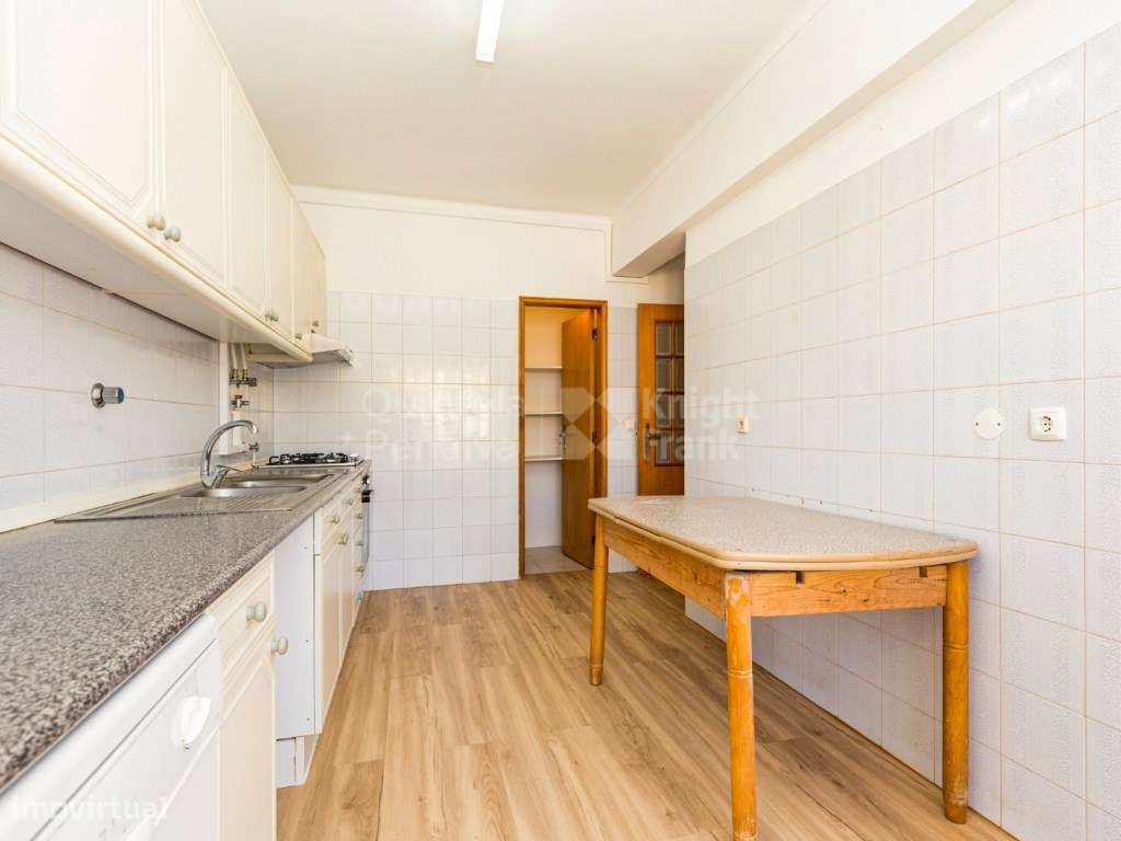 Apartamento T1, com muita luz, em Setúbal - Grande imagem: 4/24