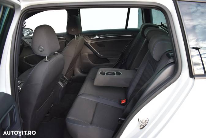 Volkswagen Golf Variant 2.0 TDI SCR DSG Comfortline - 23