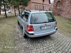 Volkswagen Passat 1.9 TDI Comfortline - 4