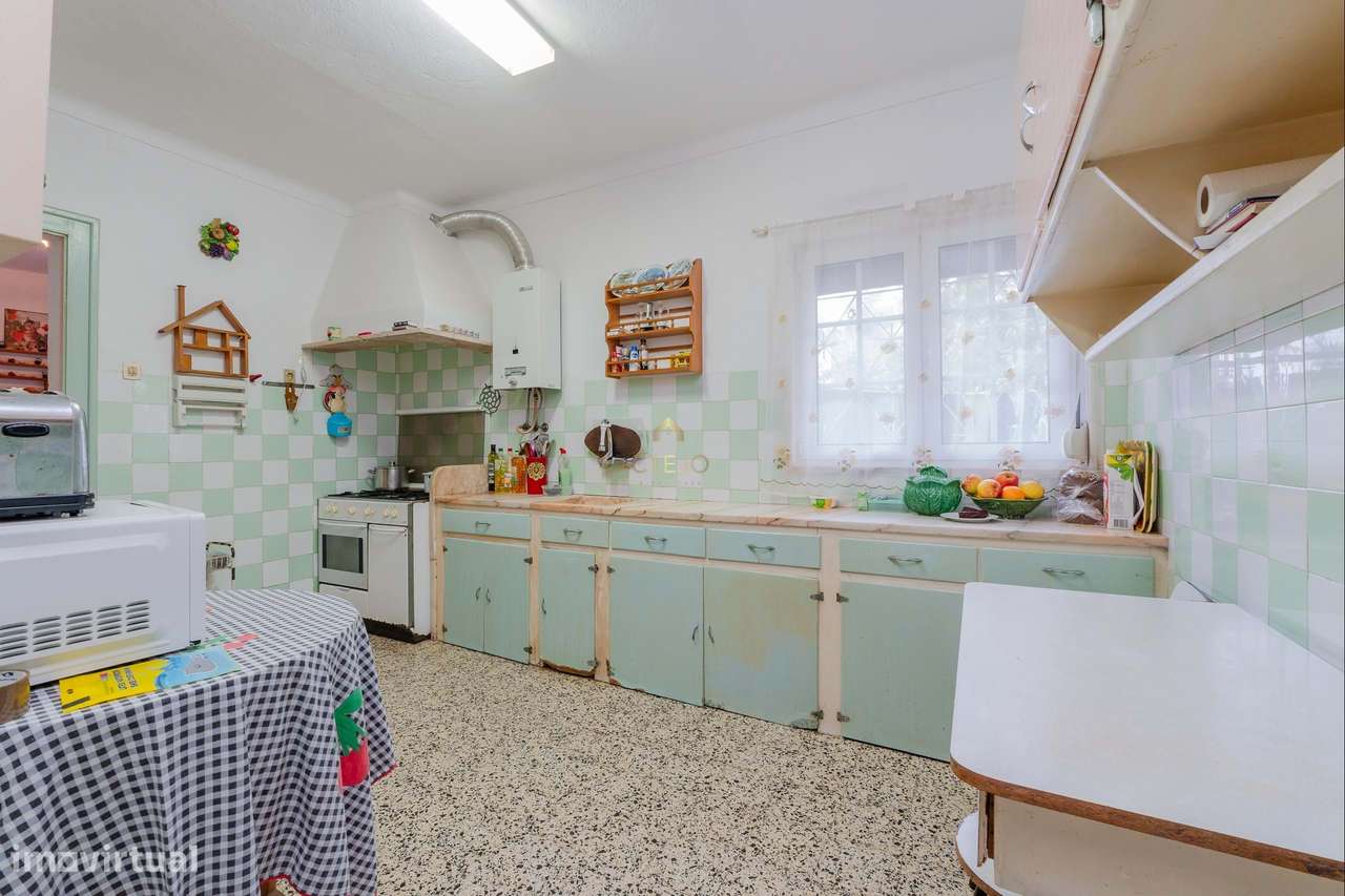 Moradia em Via Rara-12