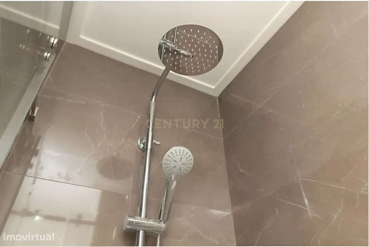 APARTAMENTO T1 TOTALMENTE RENOVADO NA BAIXA DA BANHEIRA-15