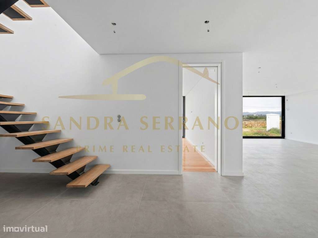 Moradia T4 Nova de Arquitetura Contemporânea | Azenhas do Mar - Sintra-16