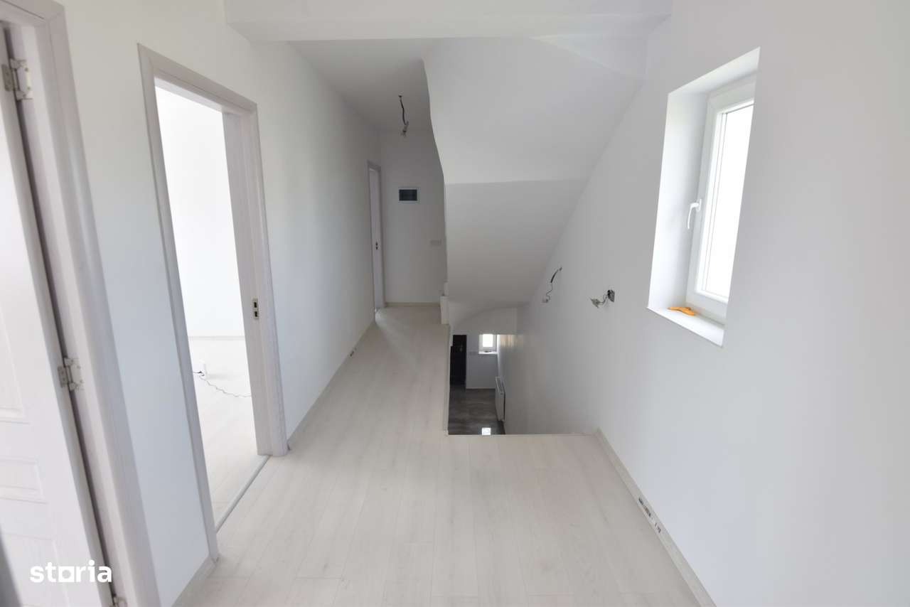 Bragadiru: Casa / Vila 5 camere, P+1+M, totul nou - Imagine principală: 4/19