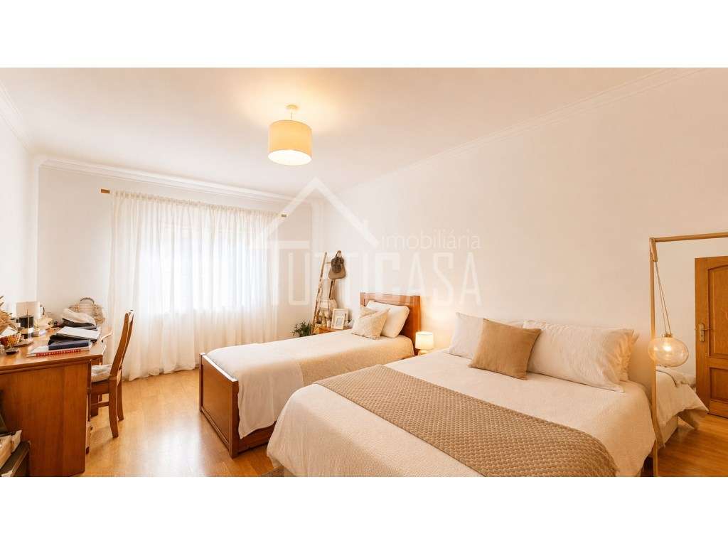 Apartamento T3 em Alcainça com parqueamento para 3 viaturas-10