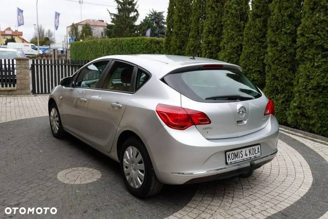 Opel Astra - 5