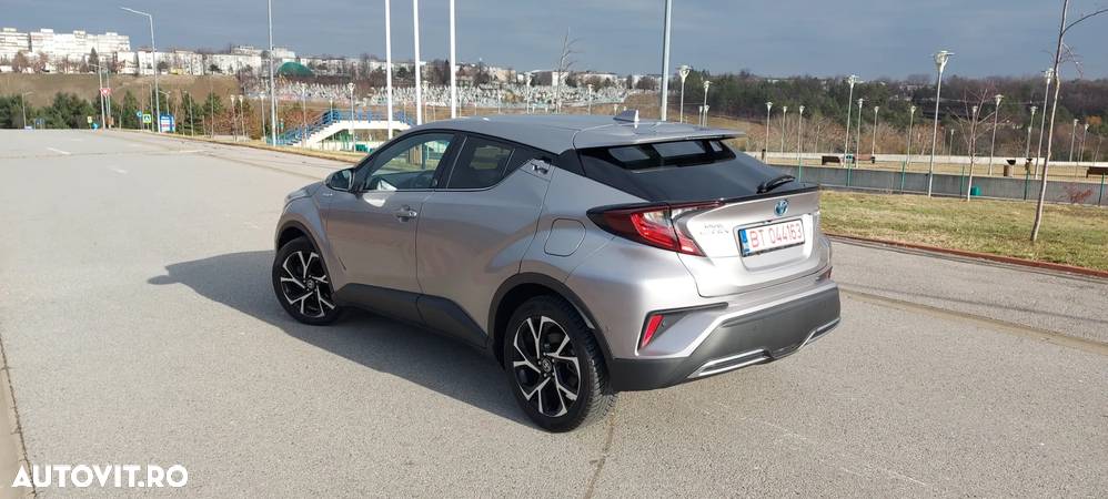 Toyota C-HR 2.0 Hybrid Team Deutschland - 32