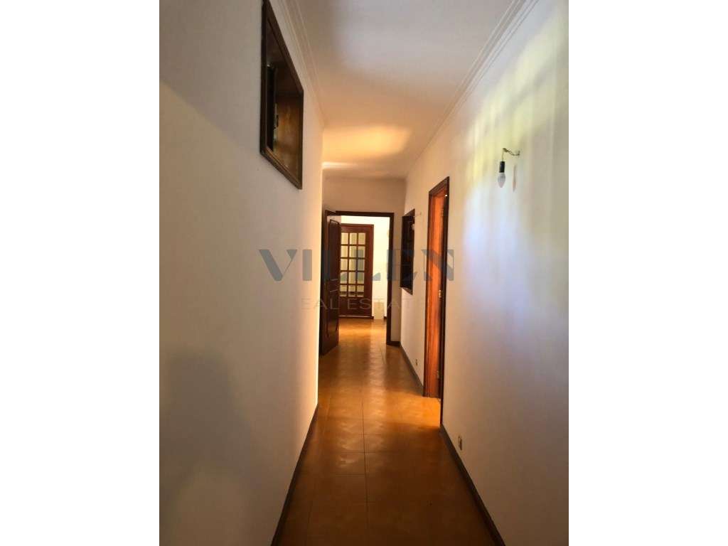 Moradia Geminada T2 em Pedroso Espaço, Natureza e Potencial!-16