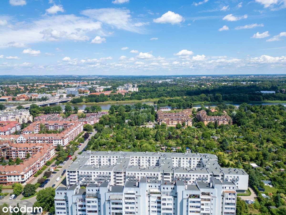 Parking, okna wychodzą na ulicę Wyszyńskiego - Pełny obrazek: 5/15