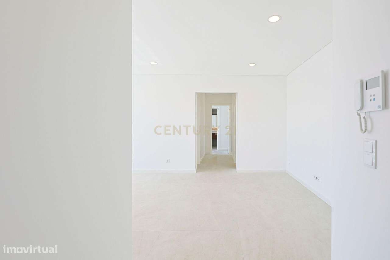 Prédio Charneca Caparica - Frações T1 e T2 - Grande imagem: 5/45