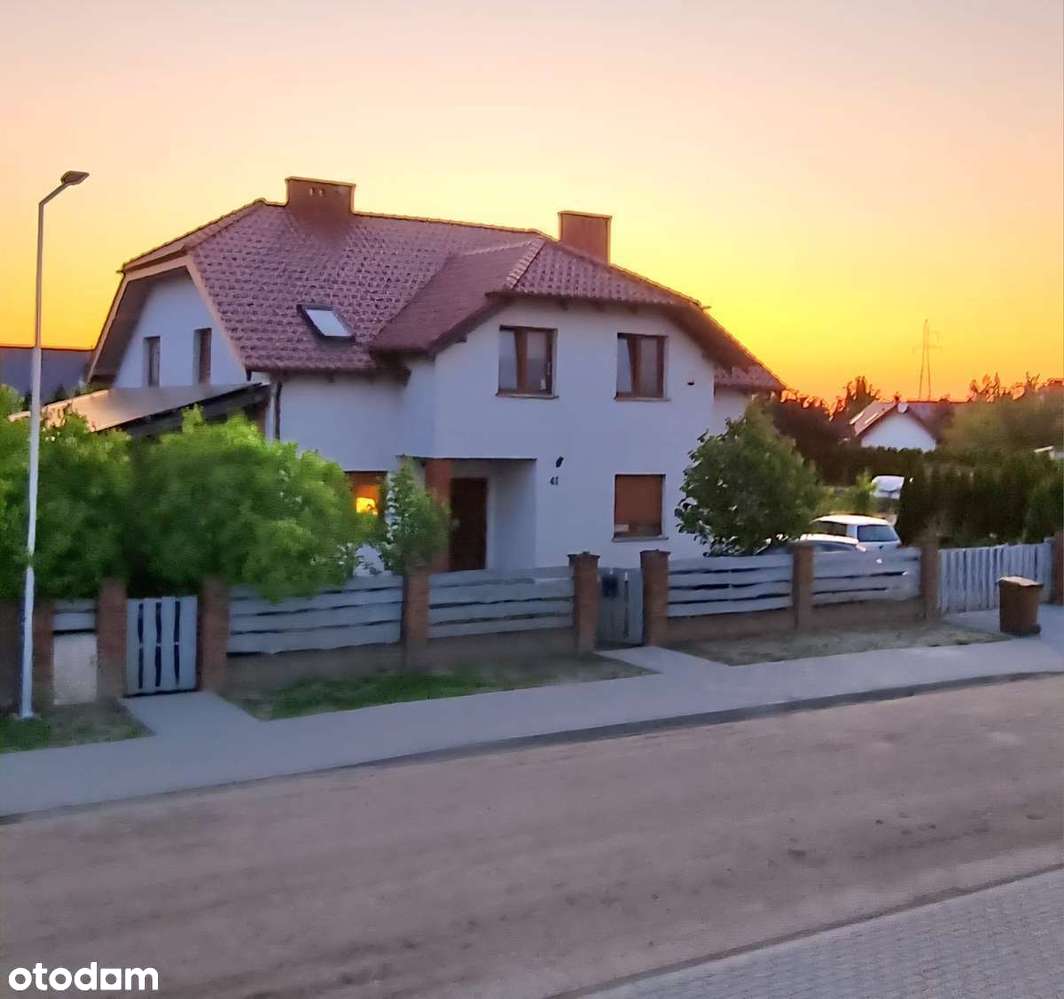 dom z potencjałem idealny dla rodziny lub inwestora - Pełny obrazek: 2/19