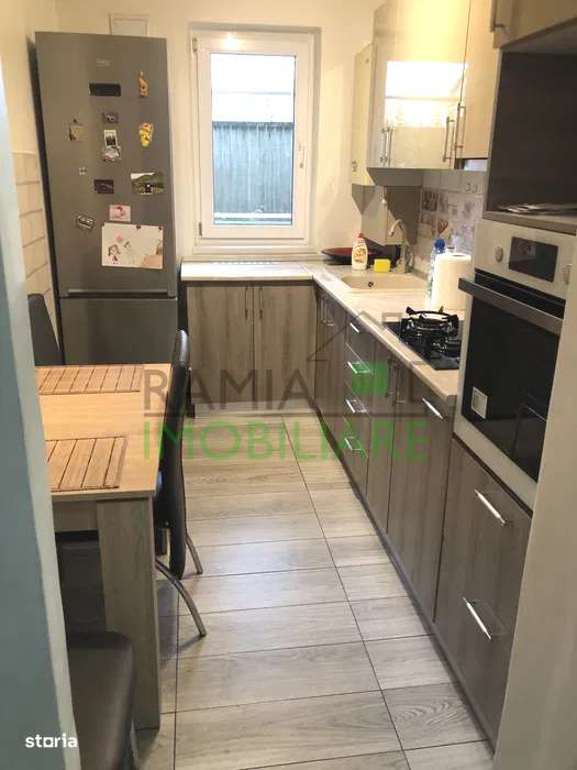 Apartament 3 camere renovat complet, mobilat si utilat – Astra - Imagine principală: 2/8