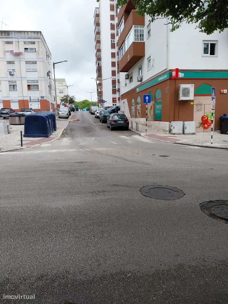 Espaço Comercial-Corroios-Excelente Oportunidade de Investimento-8