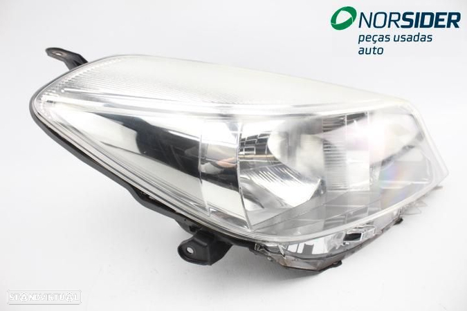 Farol direito Toyota Yaris|11-14 - 4