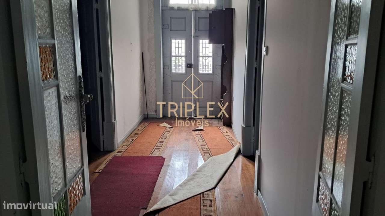 Moradia T6 para recuperar - Avª Afonso Henriques - Grande imagem: 3/28