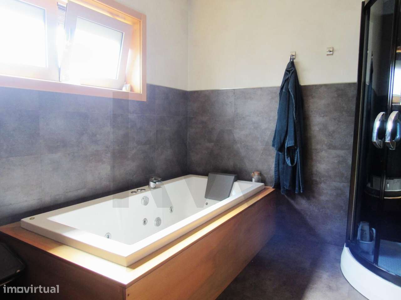 Moradia Térrea com Salão Superior | A 7 Minutos do Centro de Oliveira-25