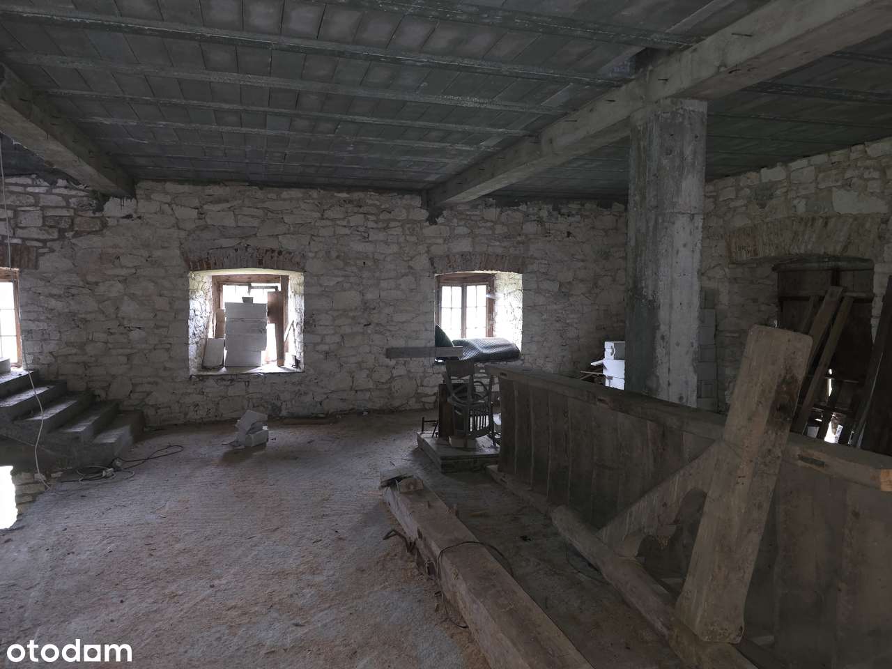 Zabytkowy Młyn, budynki gospodarcze, rzeka, las-14