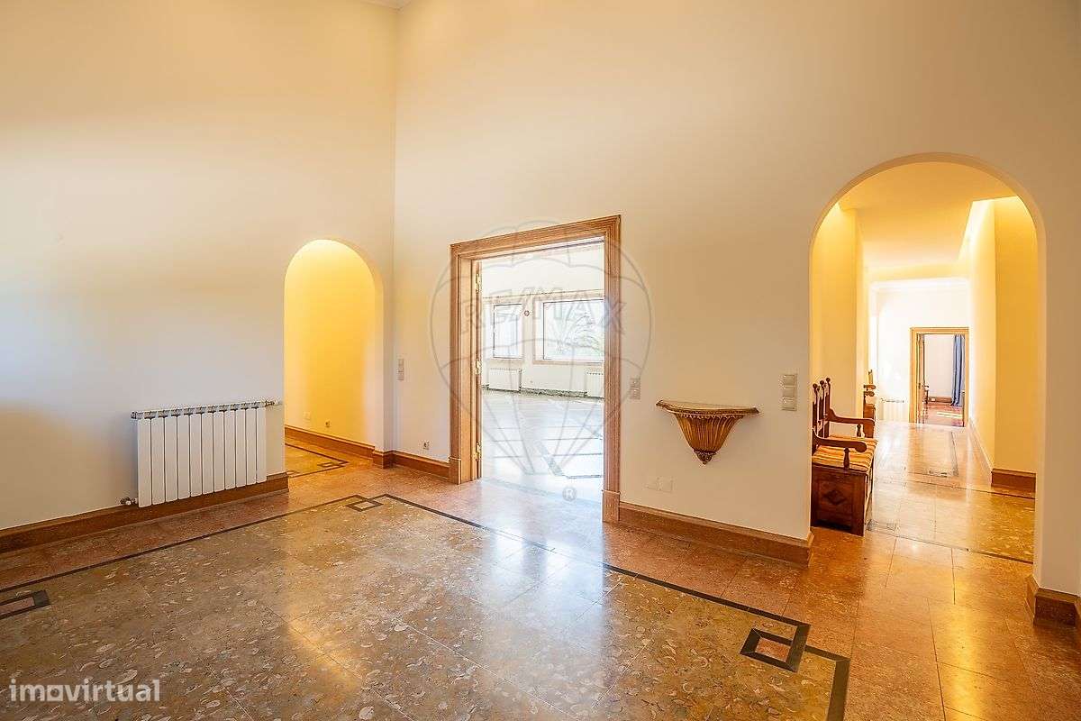 Moradia T6 para venda - Grande imagem: 2/27