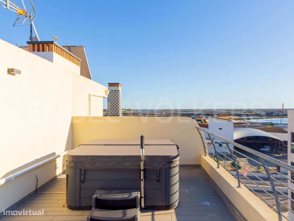 Penthouse Exclusiva T3 com Jacuzzi e Vista Mar - Tavira-29