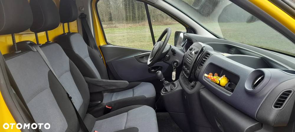 Opel VIVARO - 9