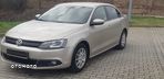 Volkswagen Jetta 1.6 TDI DSG Life - 2