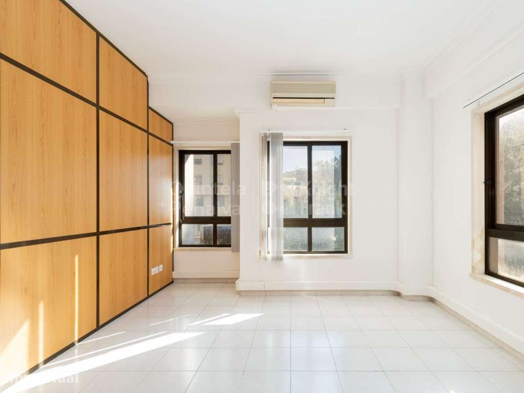 Escritório para arrendamento, sem móveis, em Telheiras - Grande imagem: 5/24