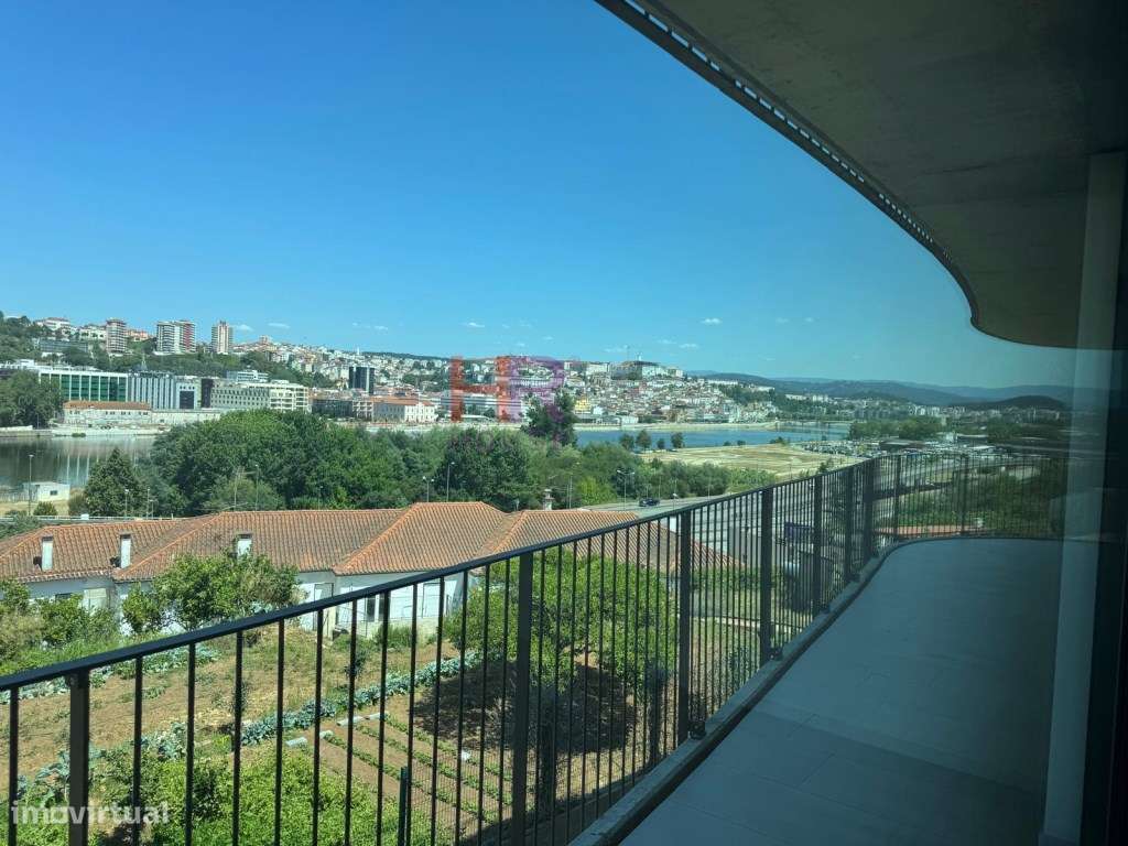 Vende-se T3 com dois aparcamentos privativos coberto e vista Rio. - Grande imagem: 4/21