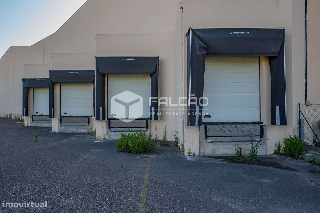 Armazém  Venda em Romeira e Várzea,Santarém-45