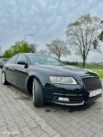 Audi A6 2.4 - 6