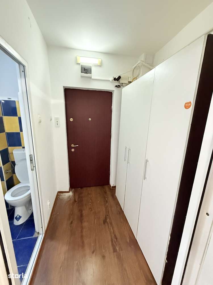 De inchiriat, pozitie excelenta, Podul de Piatra-4