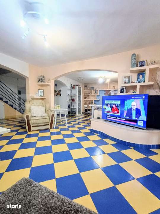 Vila individuala 320 mp, teren 579 mp, aproape de Centru - Imagine principală: 5/19