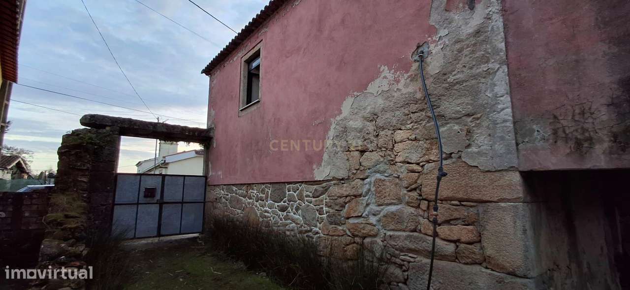 2 Moradias para Remodelação em Arão, Valença. - Grande imagem: 4/29