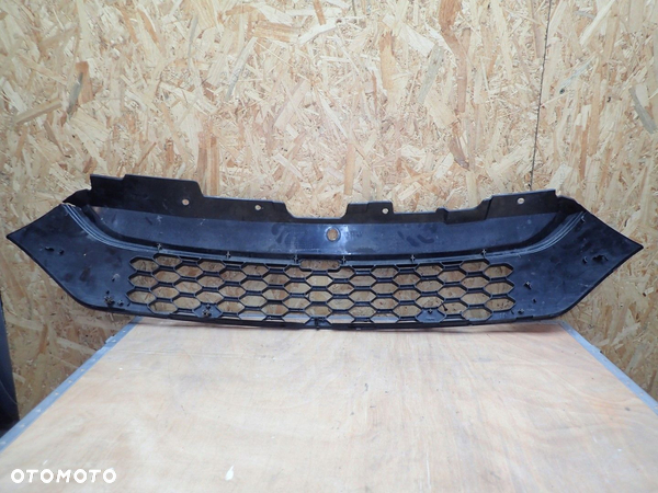 ATRAPA GRILL GRIL IVECO DAILY 6 VI 2014-2016R - 7